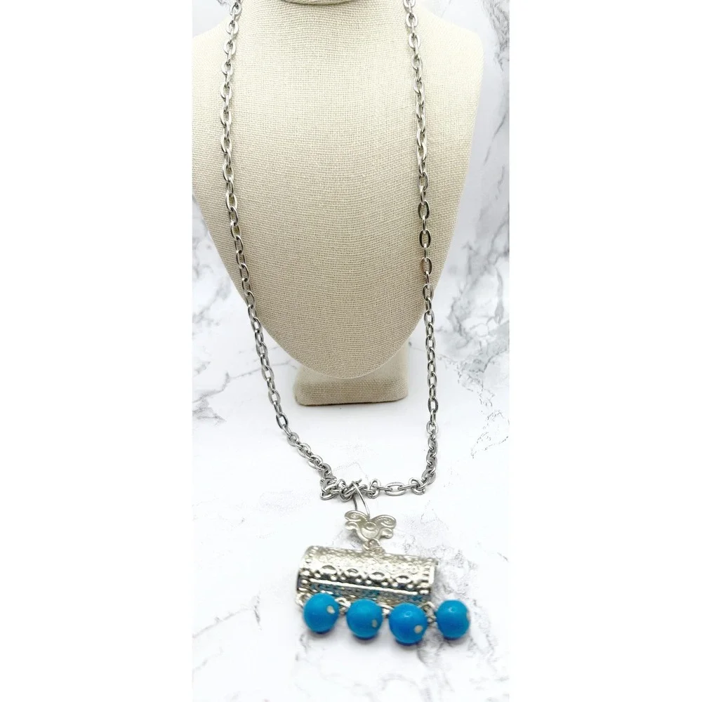 Silver Tone Turquoise Color‎ Bead Pendant Necklace 24